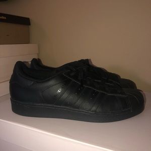 All black women’s adidas